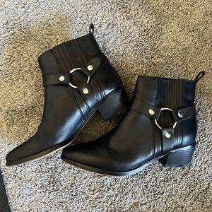 Steve Madden Leather Chelsea Boots
